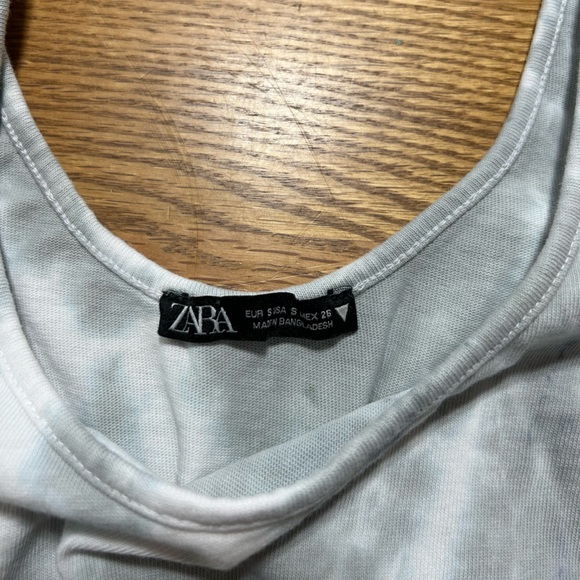 Zara Light Gray Tie-Dye Scoop Neck Crop Tank Size Small - Picture 2 of 5